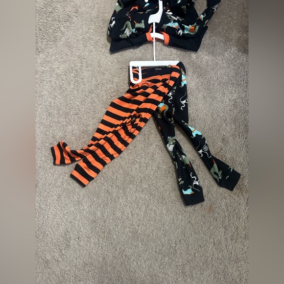 NEW! Carter's Toddler Long Sleeve 4pc Halloween Dino Pajama Set Size 18 Months - Picture 4 of 7